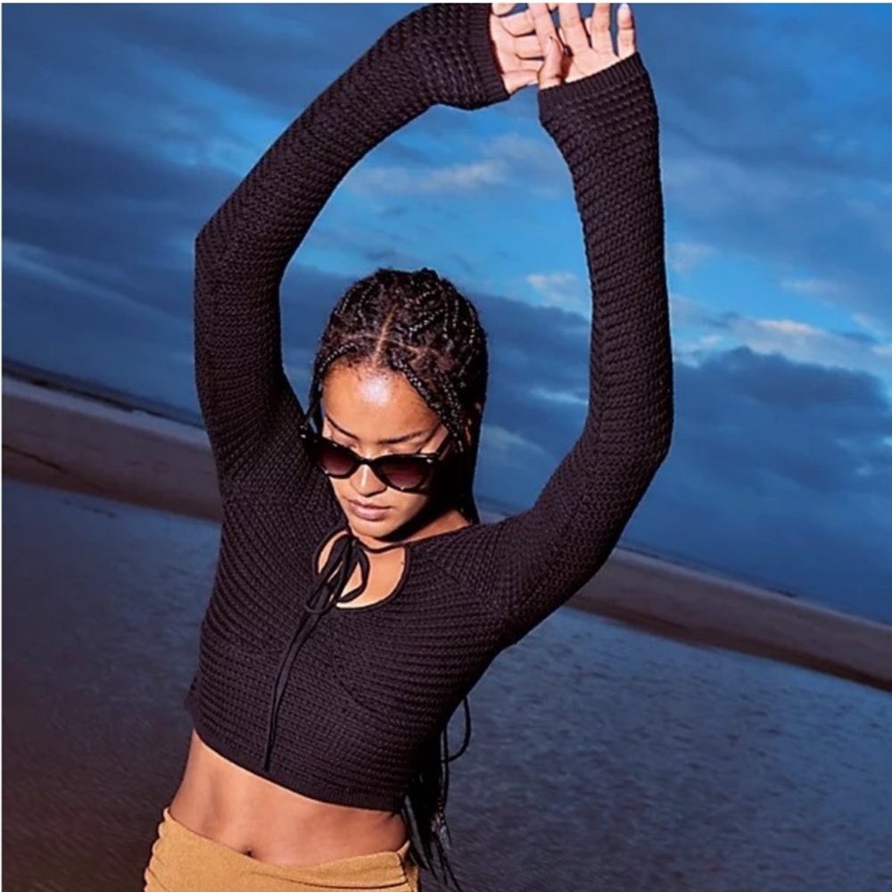 Free People FP Beach Playing Hard To Get Sweater Cropped Cotton Black Size XS